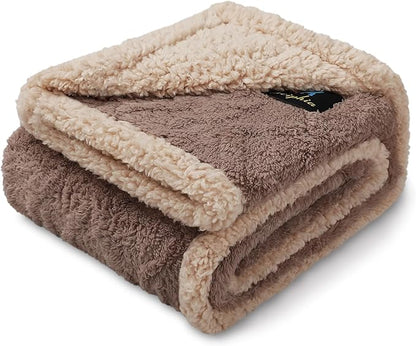 Waterproof Pet Blanket, Liquid Pee Proof Dog Blankets for Sofa Bed Couch, Reversible Sherpa Fleece Furniture Protector Cover for Small Medium Large Dogs Cats,Khaki Small（40" x 28"）