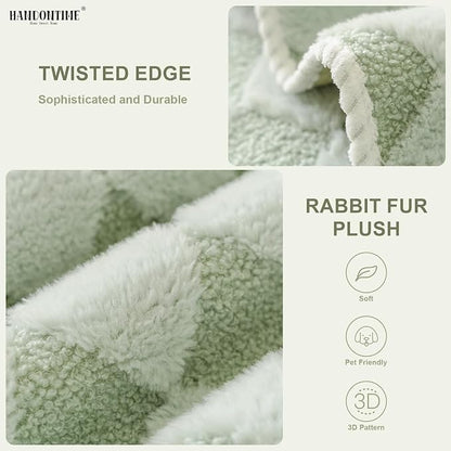 HANDONTIME Non-Slip Pet Couch Cover Washable, Plush Faux Fur Couch Protector for Cushion Pet-Friendly Sofa Covers for Dogs, Checkered Diamond Sectional Covers Dog Mat for Sofa (Green, 35.6" x 35.6")