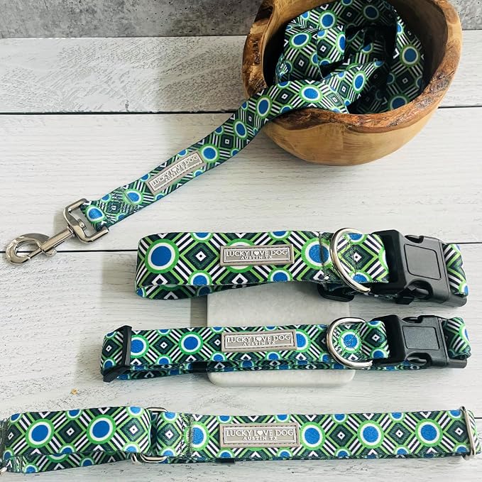 Lucky Love Dog - Adjustable Dog Collar with Easy Click Buckle for Medium, Durable, & Comfortable for Male & Female Dogs, Pet Collar for Puppies & Adult Dogs - Leo, Medium