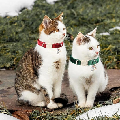 ARING PET 2 Pack Christmas Cat Collars-Cute Breakaway Cat Collar with Bell & Pendant, Adjustable Christmas Kitten Collars with Safety Buckle for Girl and Boy Cats